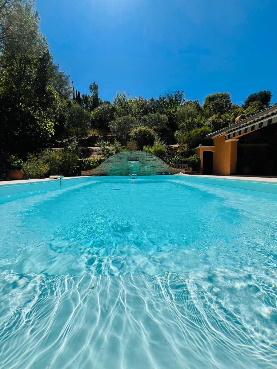 Agréable chambre d'hôtes avec piscine - Housity