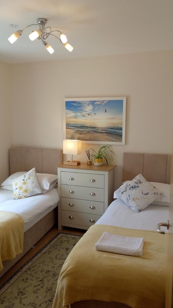 Apt 7A Waterfoot Apartment - Housity