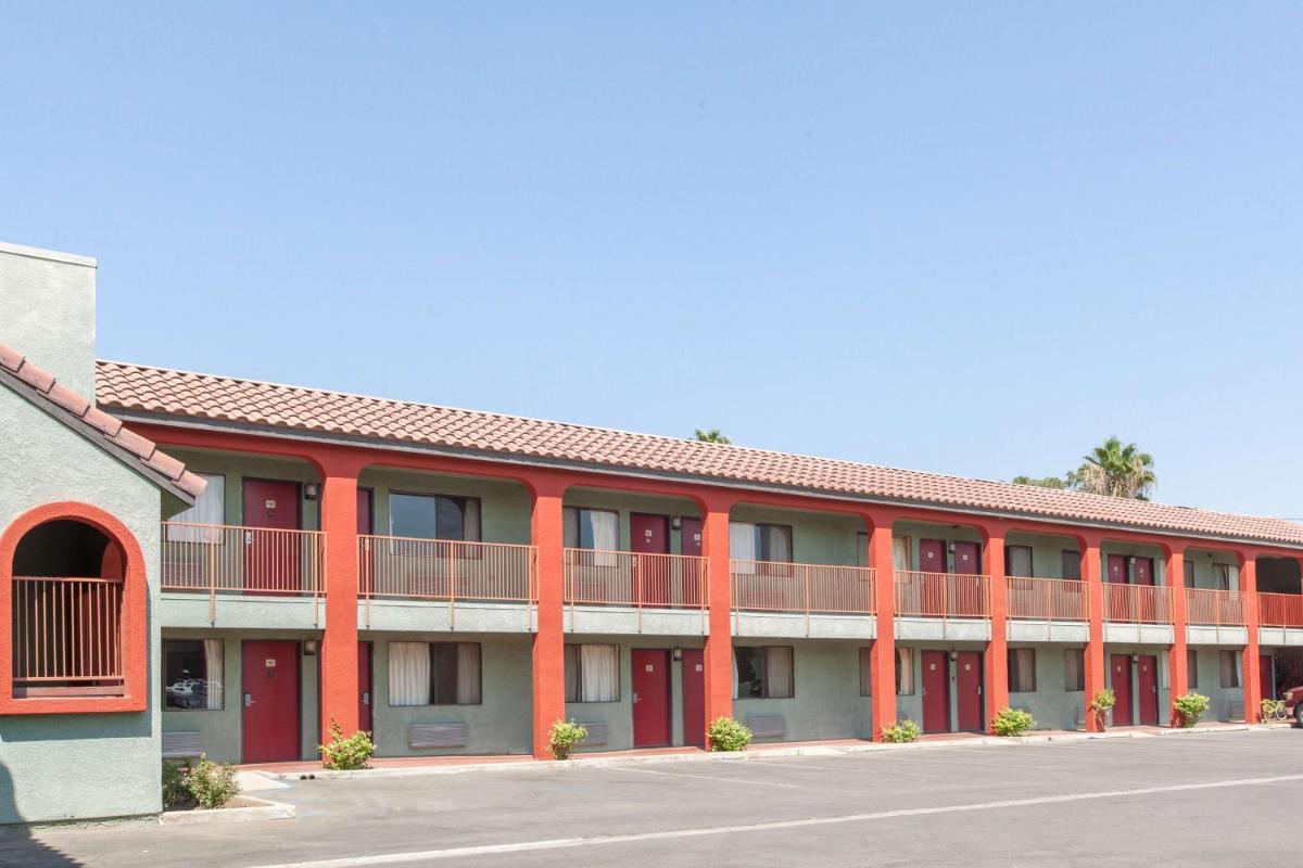 America\'s Best Value Inn & Suites Bakersfield Central - Housity