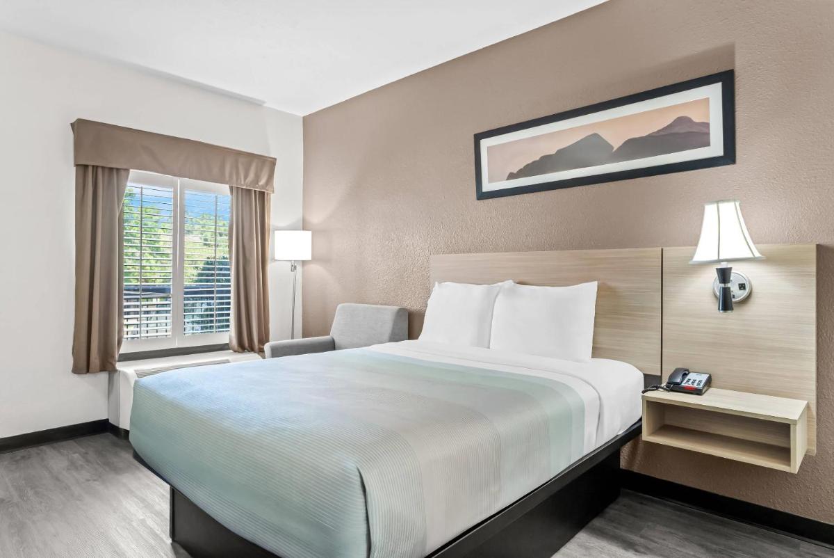 Quality Inn & Suites - Housity