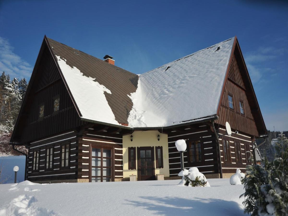 Modern Cottage near Ski area in Stupna Czech Republic - Housity