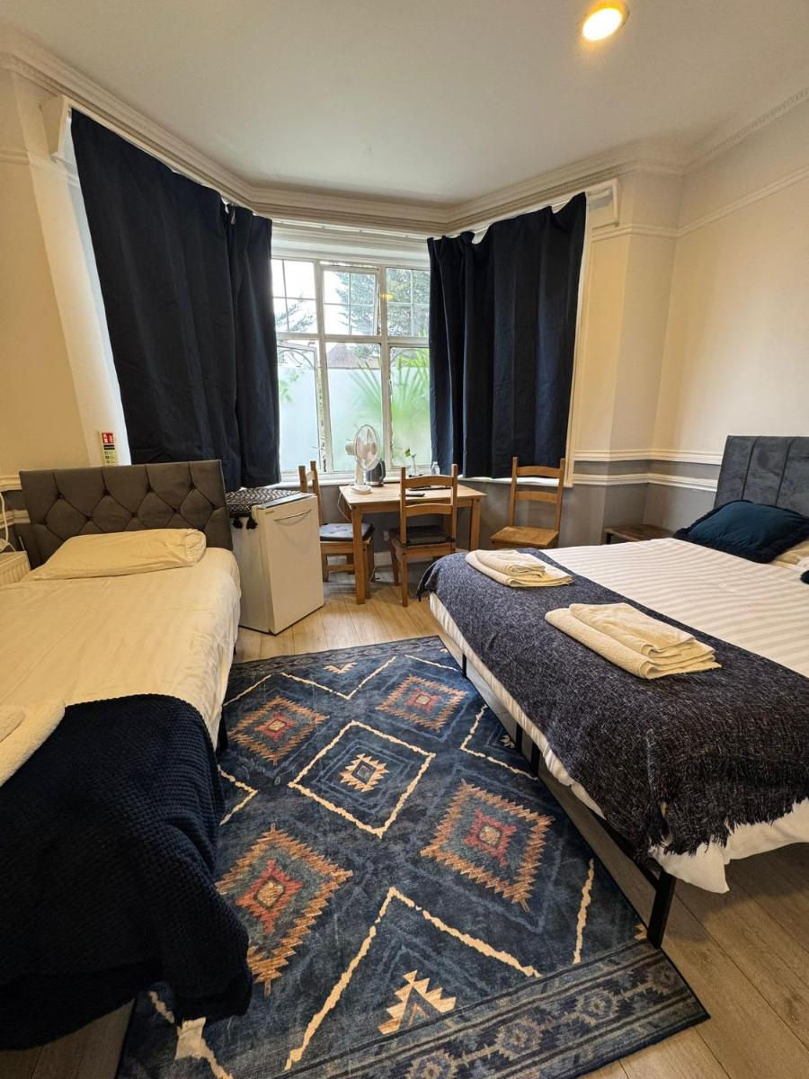 Golders Park Hotel - Housity