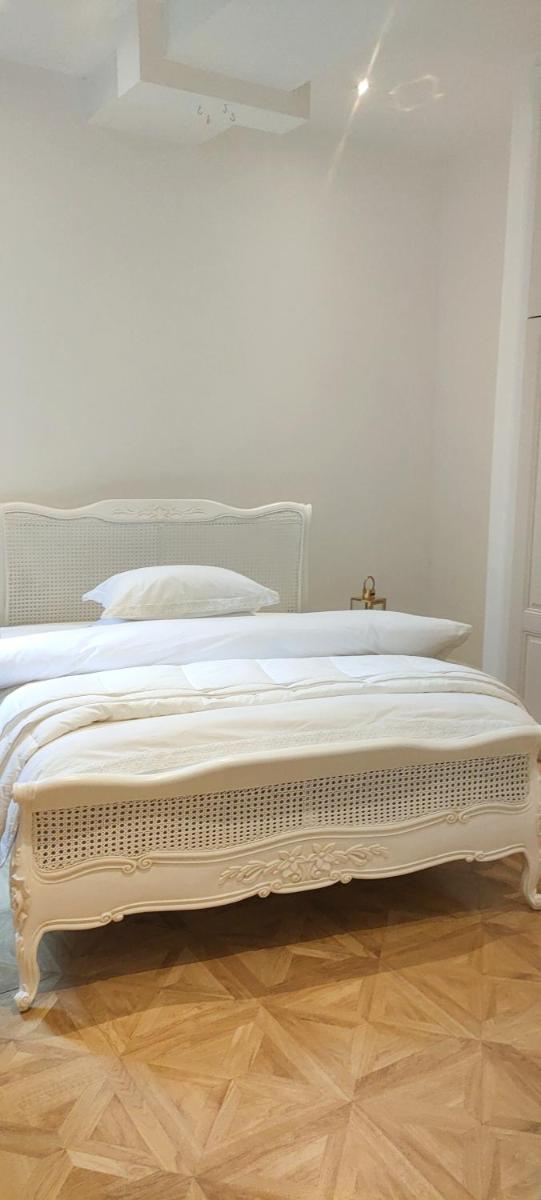 Versailles - Housity