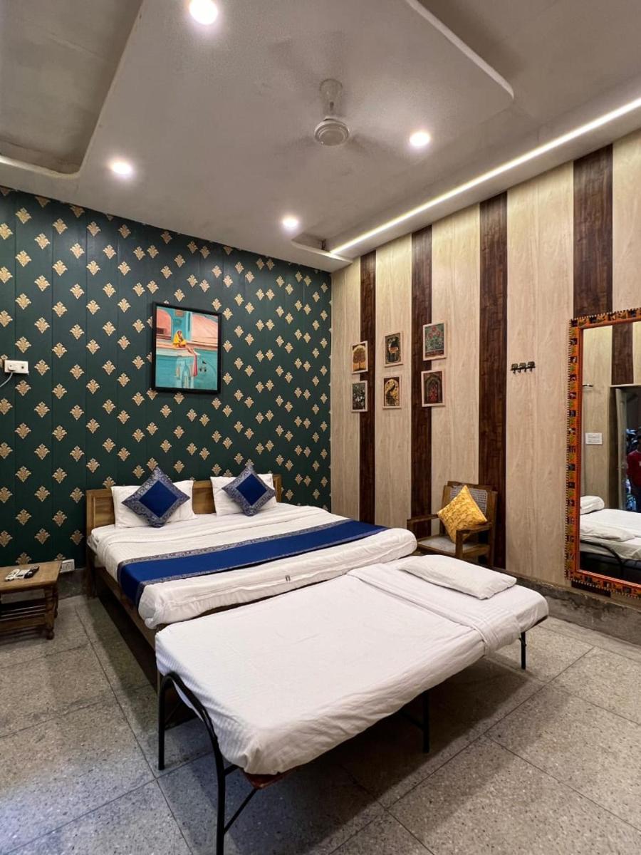 Cozy Inn - Housity