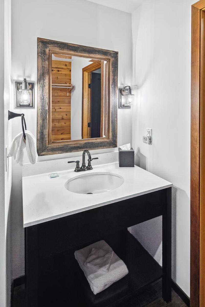 Denali Bluffs Hotel by Aspen Hotels - Housity