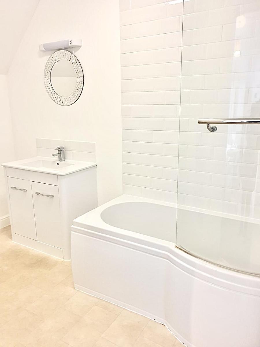 Mendip Spring Golf and Country Club - Housity