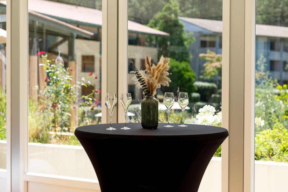 Jardin de l'établissement Hôtel & Spa Vitalparc, The Originals Collection
