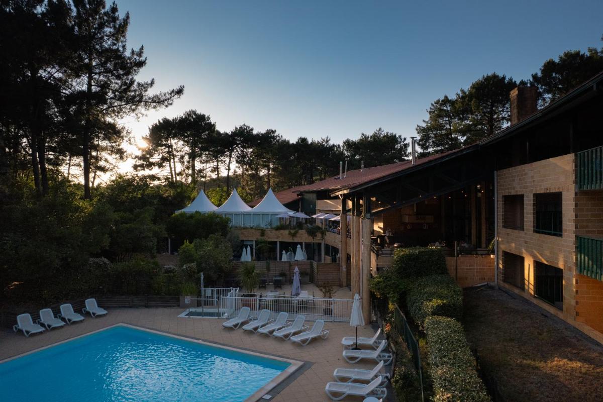 Piscine de l'établissement Hôtel & Spa Vitalparc, The Originals Collection ou située à proximité