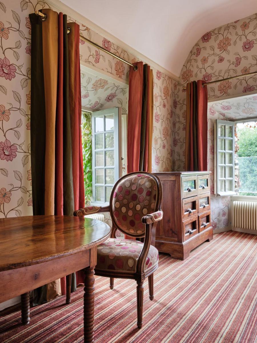 Coin salon dans l'établissement Château De Villiers-Le-Mahieu