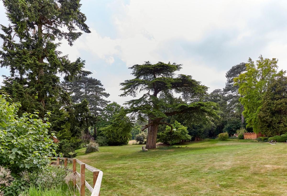 Flitwick Manor Hotel, BW Premier Collection - Housity