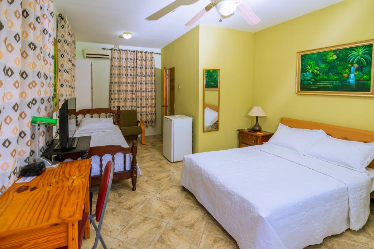 Carolyn's View Guesthouse - Housity