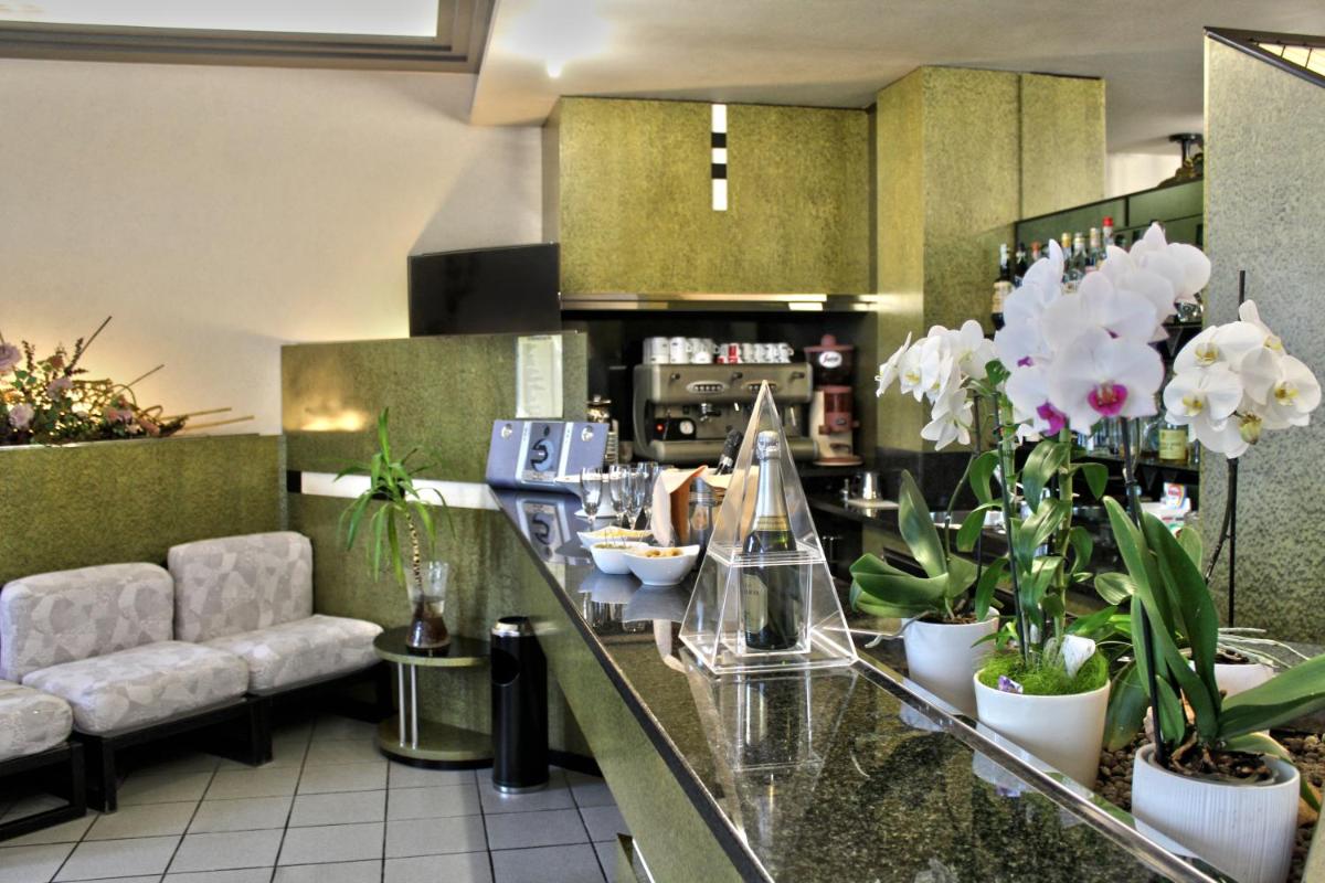 Park Hotel - Housity