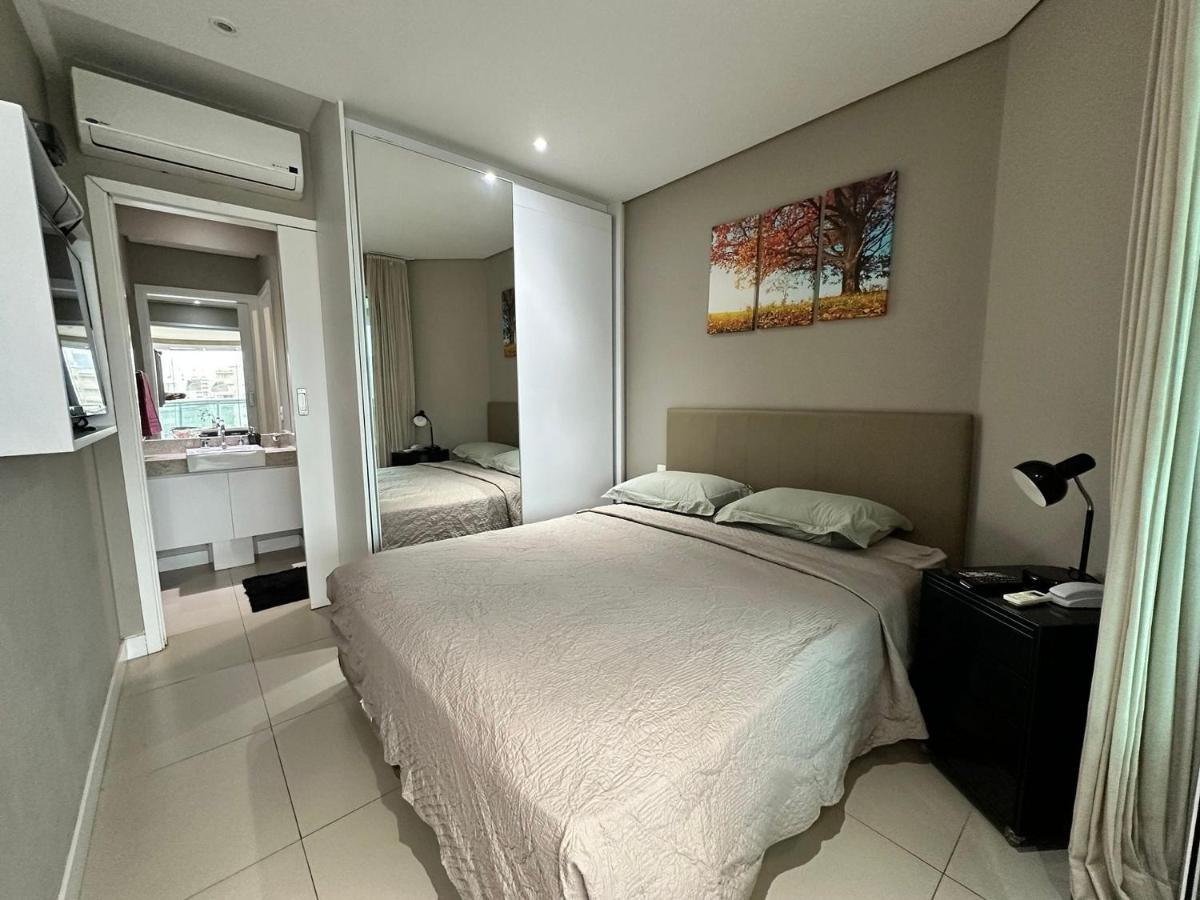 Estanconfor Praia Santos 3 - AC garagem arrumação sacada fechada - Housity
