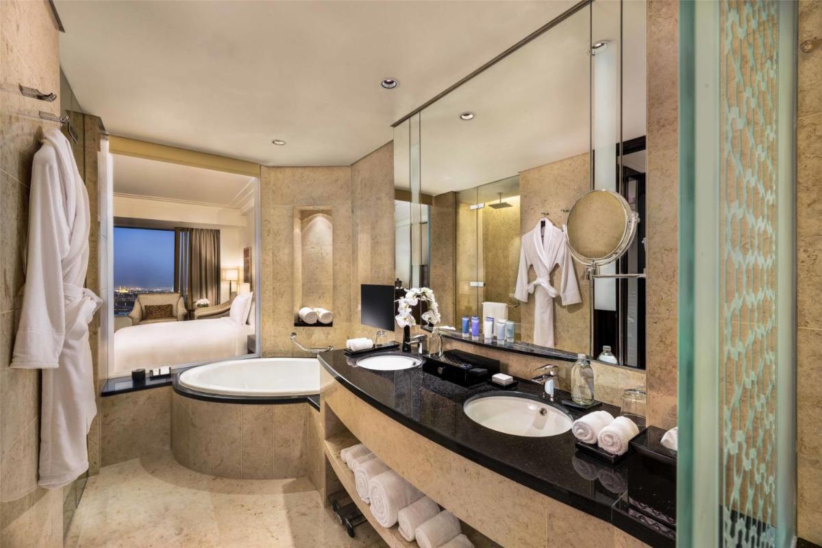 Conrad Dubai - Housity