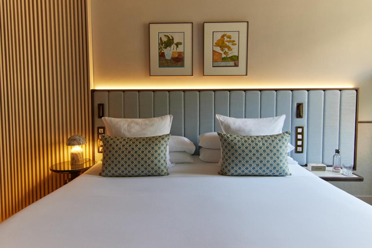 Cama o camas de una habitación en Grand Hotel Central, Small Luxury Hotels