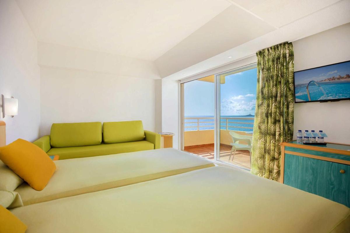 Cama o camas de una habitación en Hotel Servigroup Galua