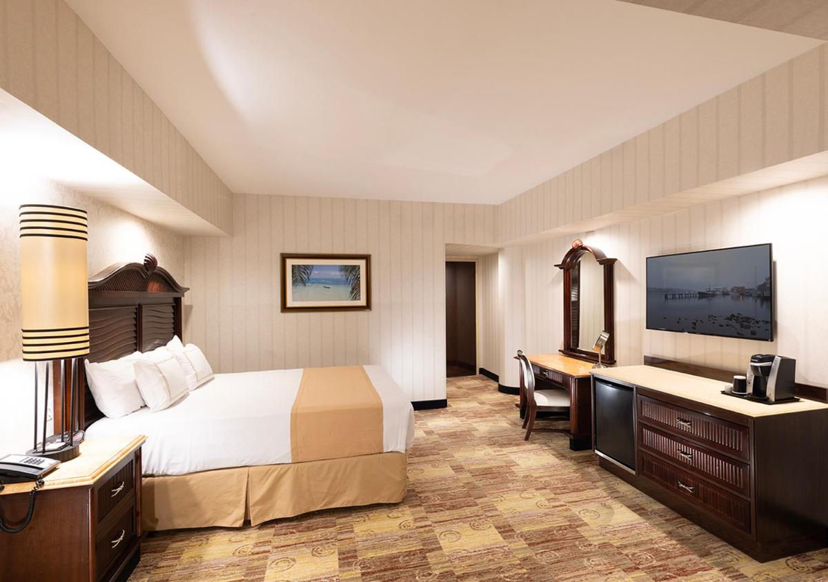 Montego Bay Resort Casino by Peppermill Resorts - Housity