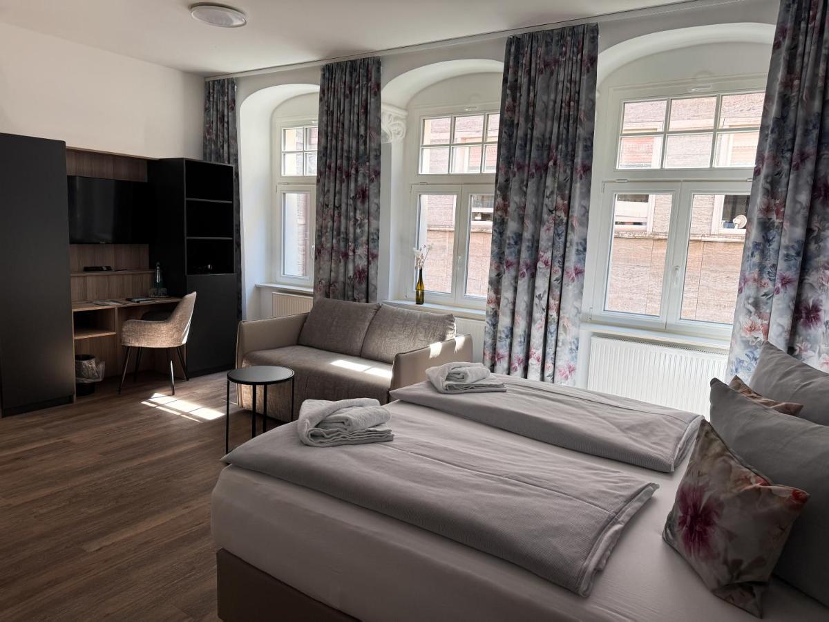 Hey! Halle - Dein Stadthotel - Housity