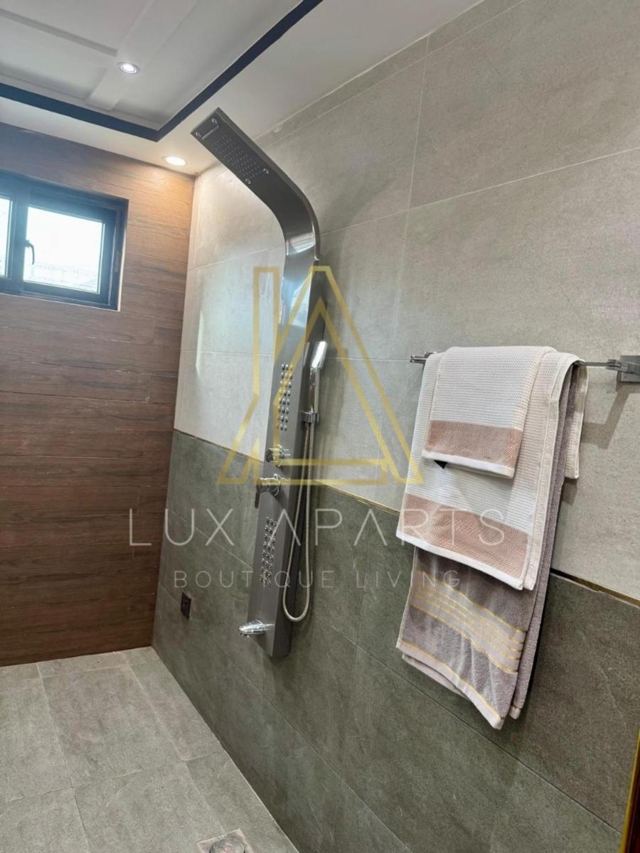 Lux Aparts Holiday Home Citi Housing Jhelum - Housity