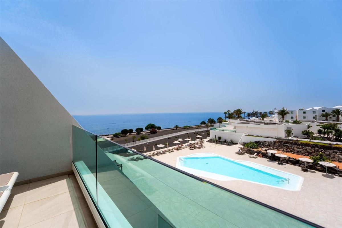 Piscina en o cerca de Radisson Blu Resort, Lanzarote Adults Only