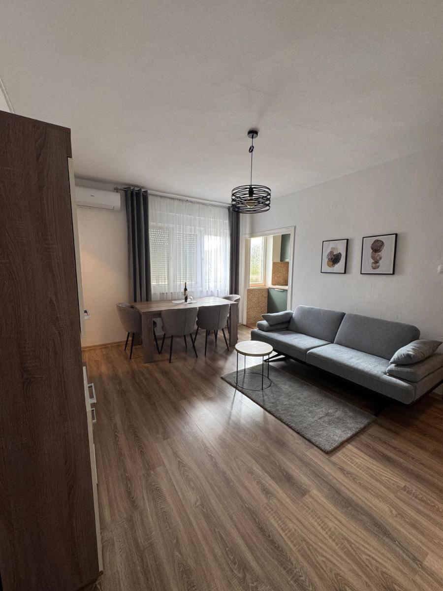 Apartman Ane - Housity