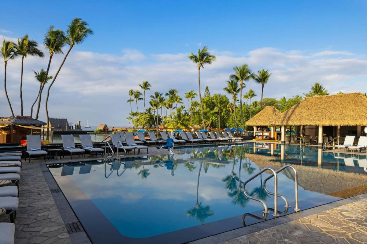 Courtyard by Marriott King Kamehameha's Kona Beach Hotel - Housity