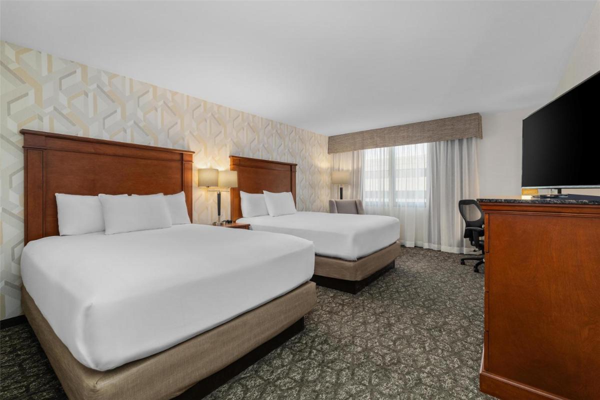 Drury Plaza Hotel St Louis Creve Coeur - Housity