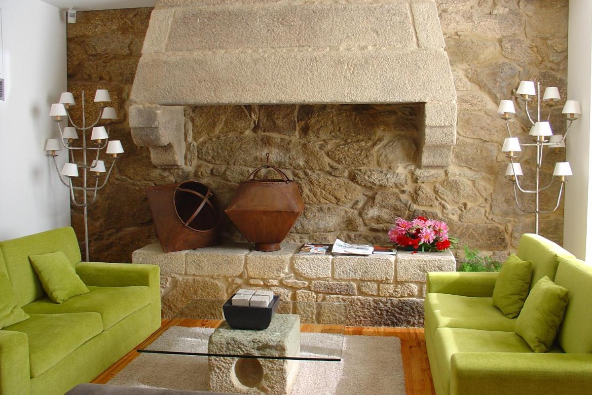 Uma área de estar em Hotel Convento dos Capuchos