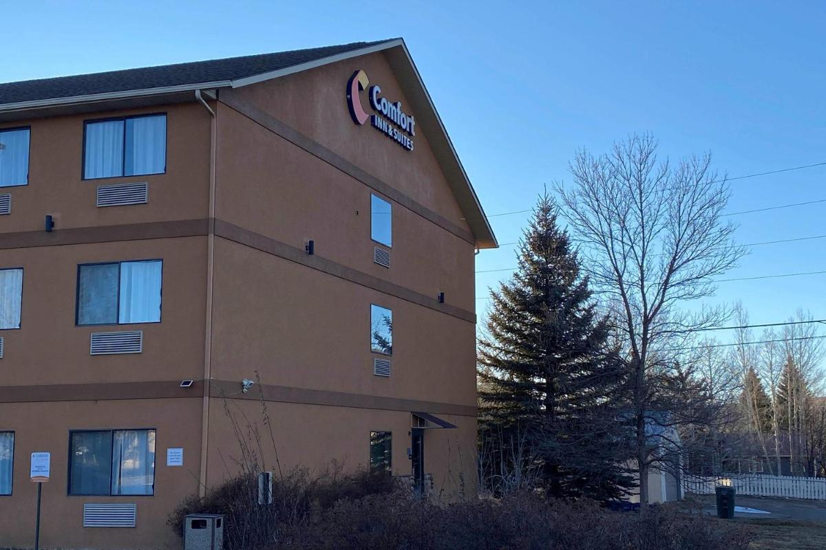 Comfort Inn & Suites Gunnison-Crested Butte - Housity