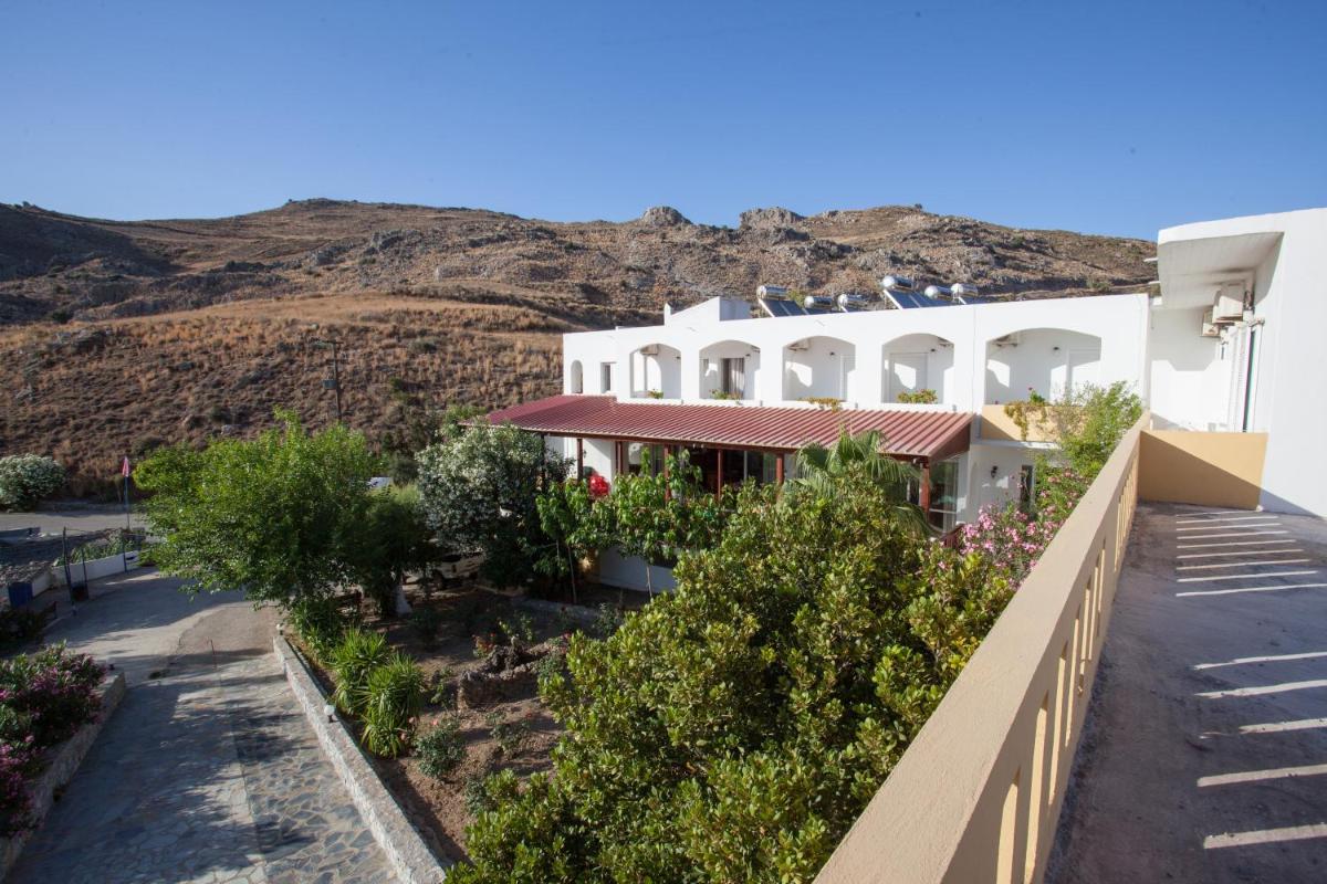 Ammoudi Hotel - Housity