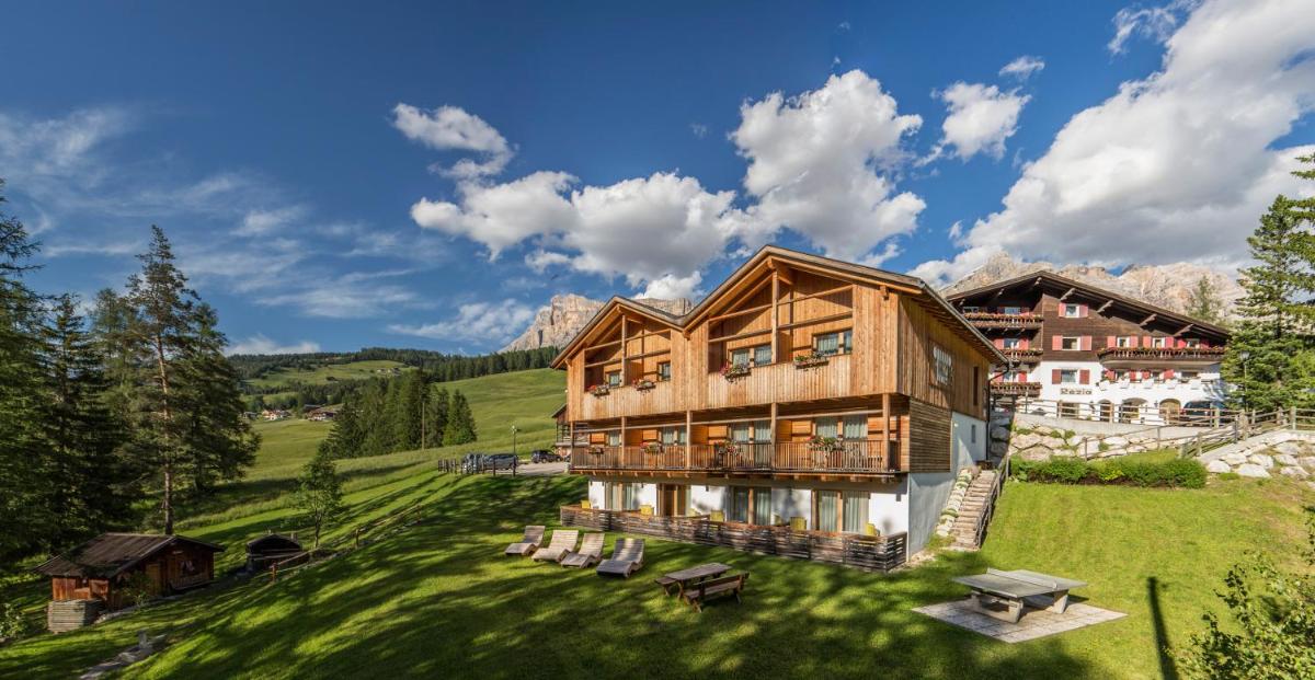 Hotel Rezia - Housity