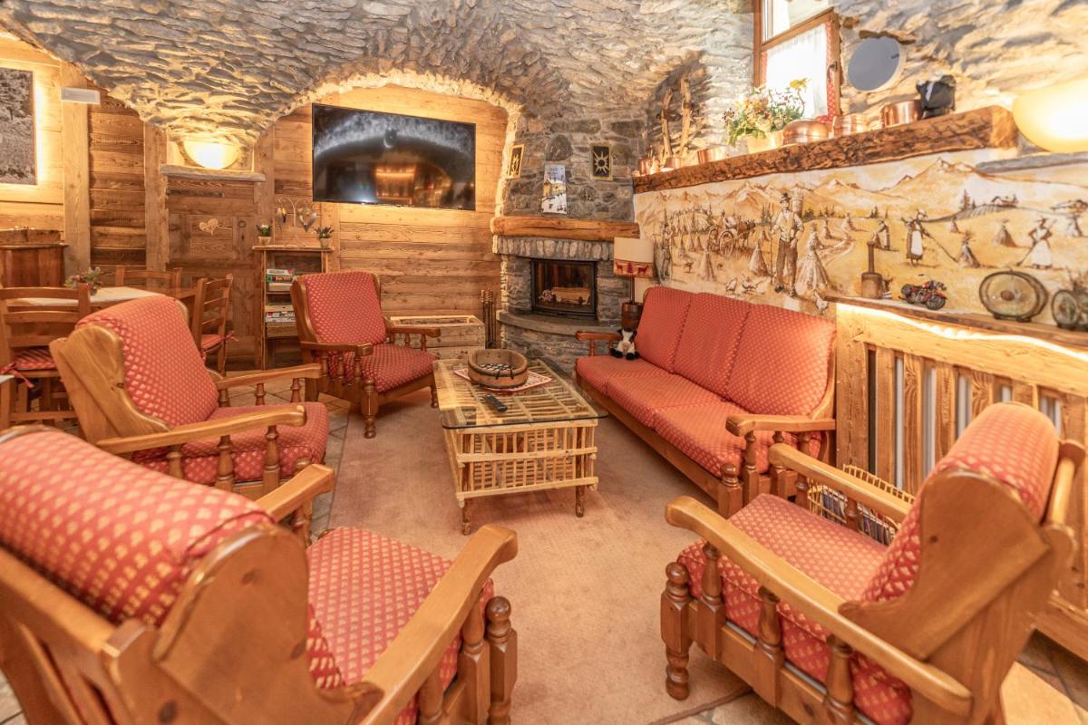 Chalet Chez Nous - Housity