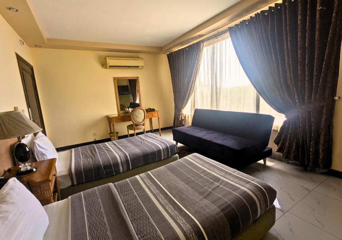 Panoramic Hotel Lahore - Housity
