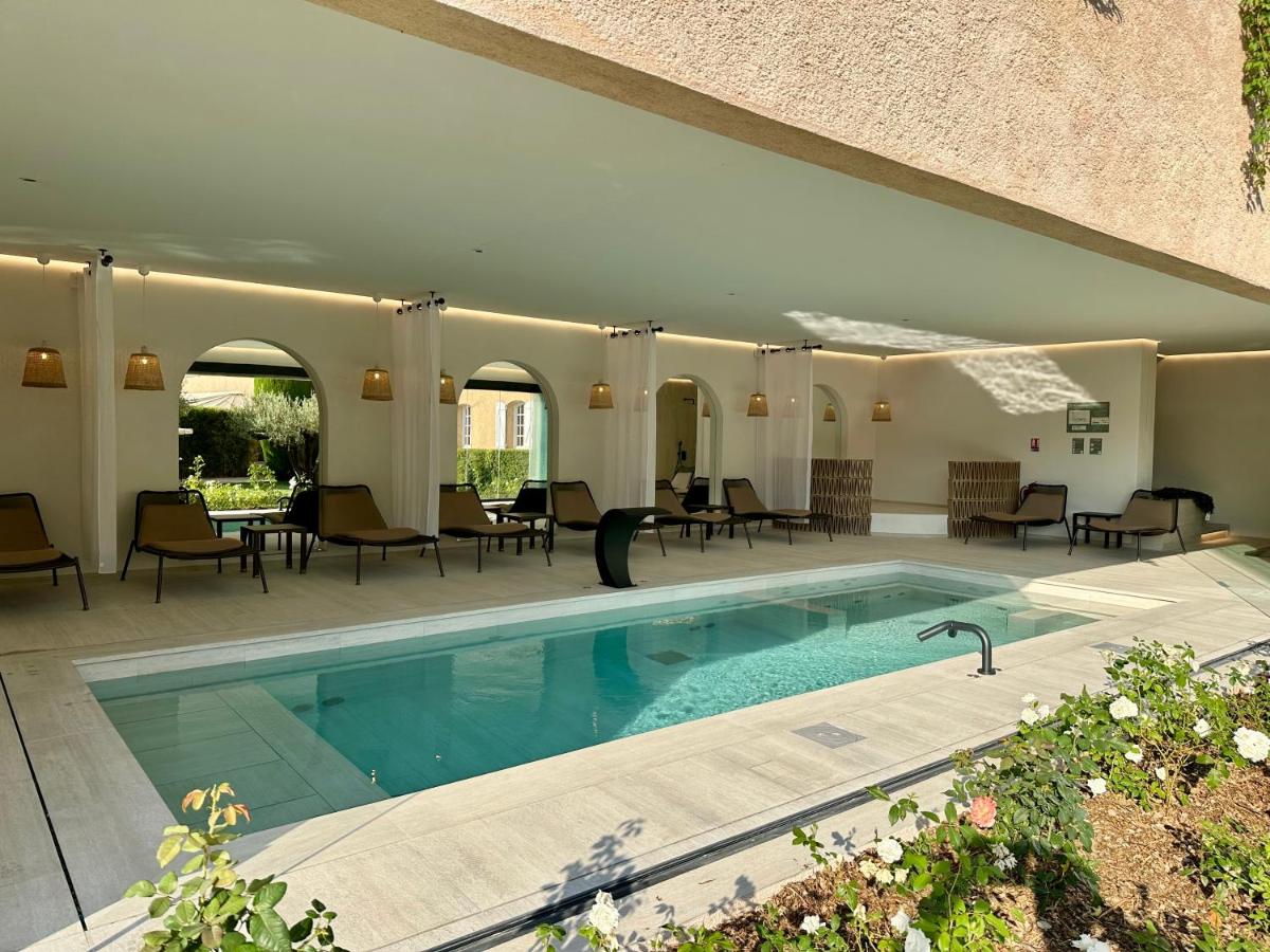 Piscine de l'établissement La Bastide du Calalou Hotel & Spa, BW Signature Collection ou située à proximité