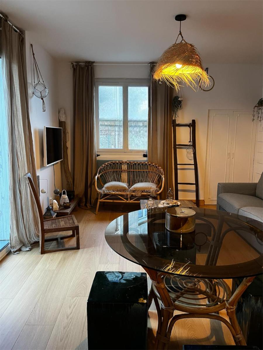Fécamp Beachfront House - Housity