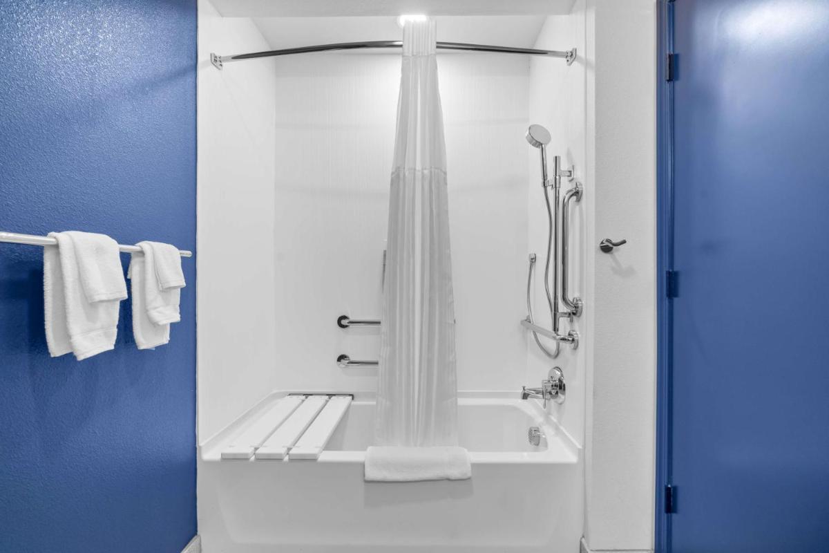 Spark by Hilton Modesto - Housity