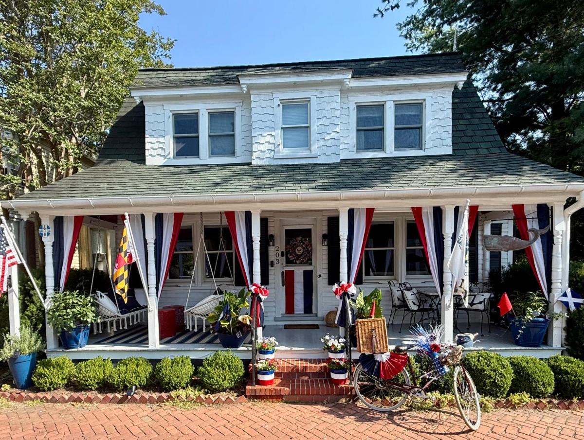 The Snuggery Inn & Suites, Saint Michaels, Maryland - Housity