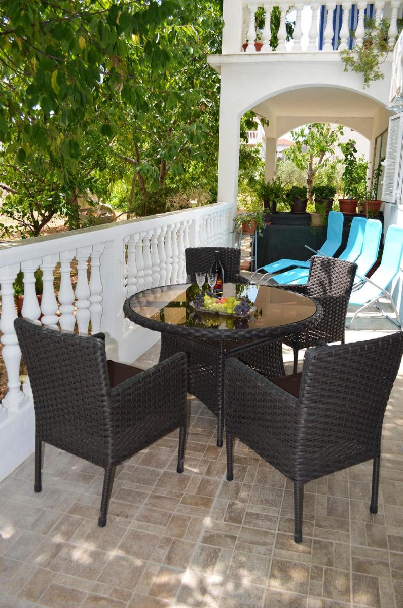 Apartment Anton - Housity