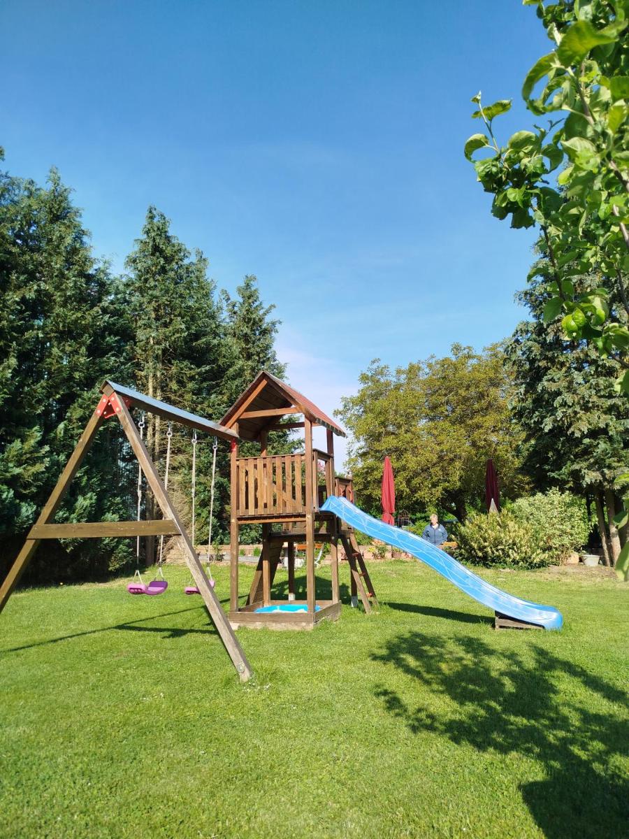Café und Hotel Zum Grünen Baum - Housity