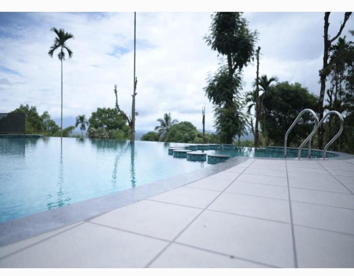 Chembra Adobe - Housity