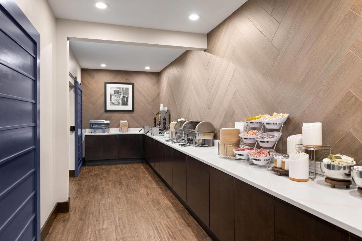 La Quinta by Wyndham Moab - Housity