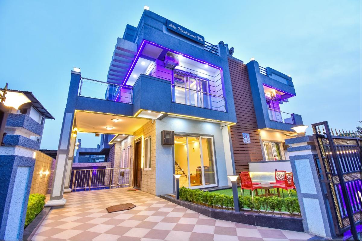 Hotel Aristro Lonavala - Housity