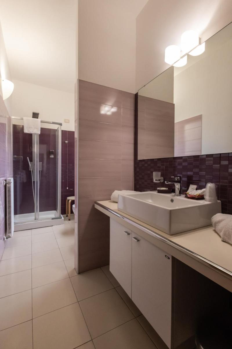 Garibaldi R&B - Housity