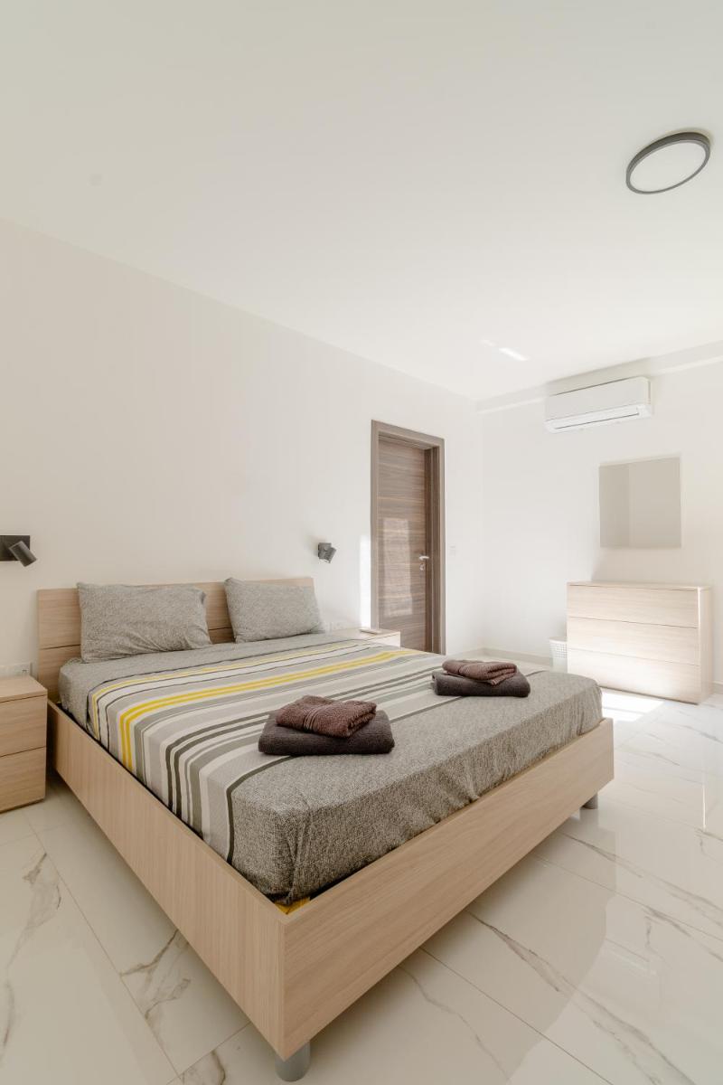 Luqa 3 bedroom penthouse T - Hizvo