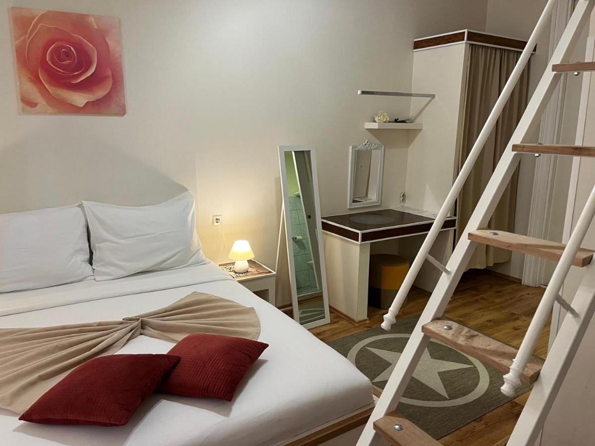 Rooms & Apartments Infinity - Housity