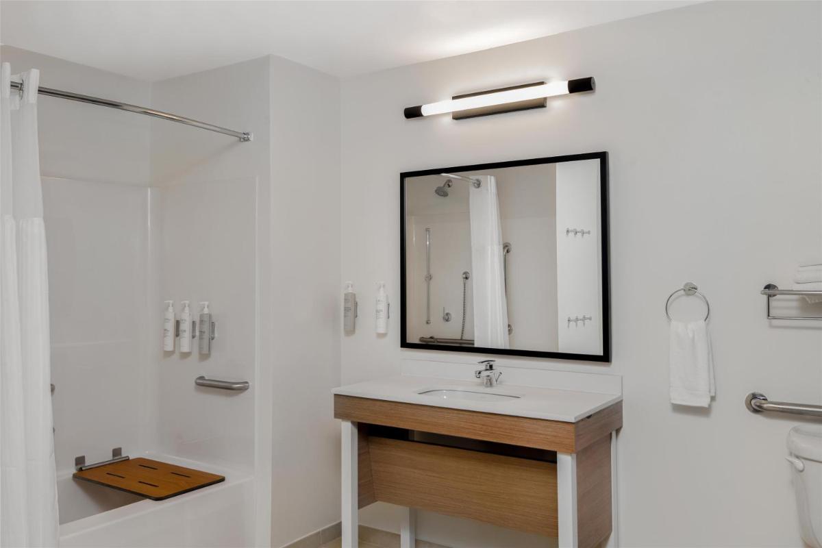 Spark by Hilton Summerville - Housity