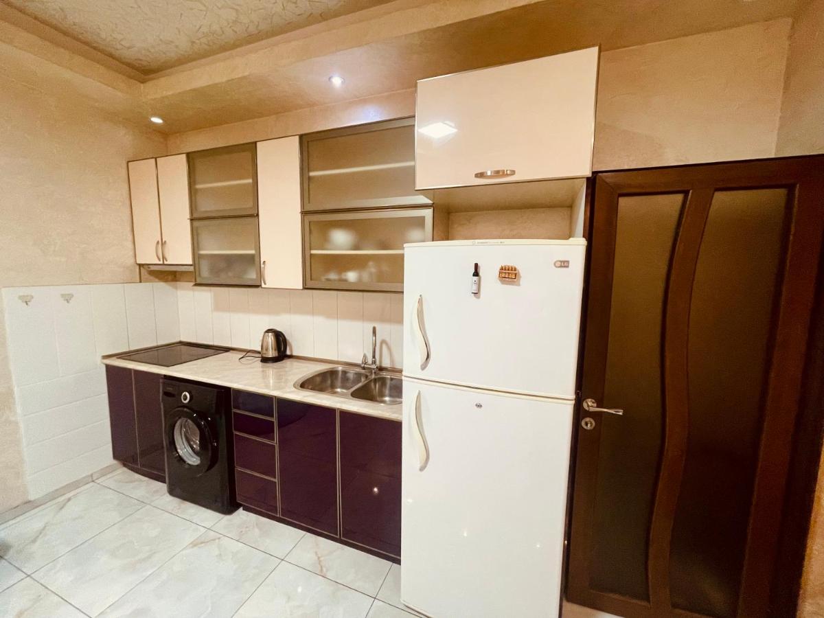 Luxury Apartment with jacuzzi on Republic Square - Housity