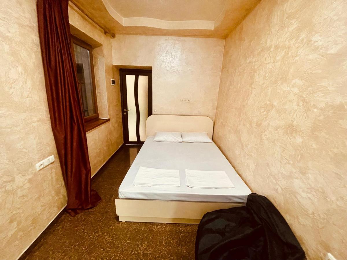 Luxury Apartment with jacuzzi on Republic Square - Housity