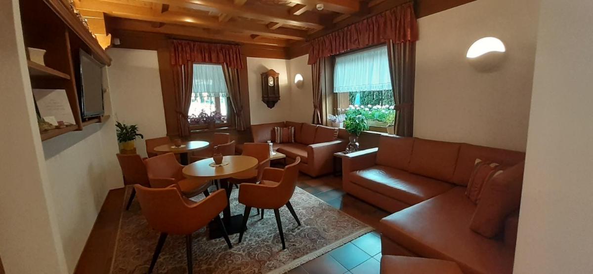 Hotel Miramonti - Housity