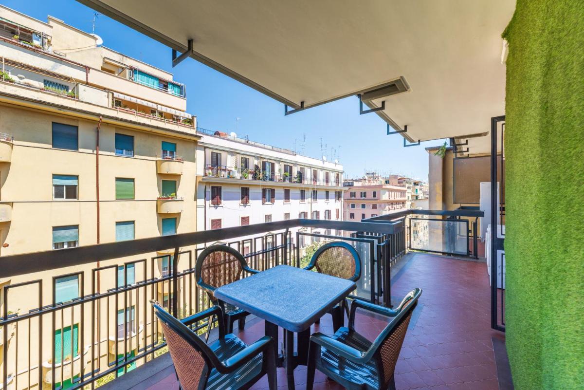 Vatican Pixel Apartments - Housity